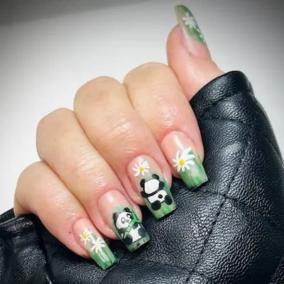 Hand painted nail art
